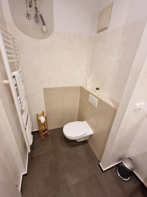 Sissi Royal Suite - Inner City 4 Bedroom Apartment ウィーン エクステリア 写真